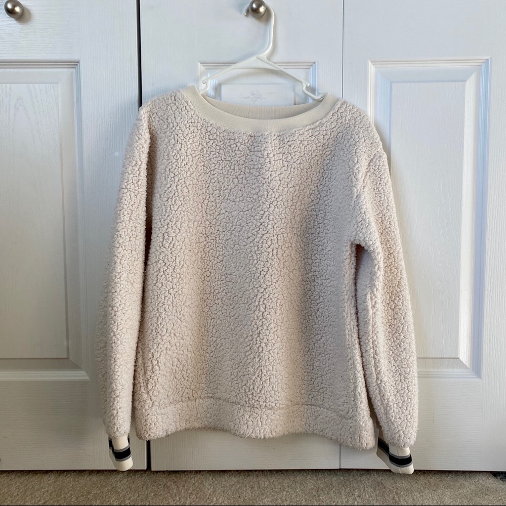 Sherpa crewneck
